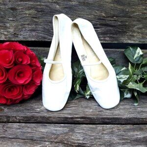 Vintage Leather Ballet Flats Sam & Libby White 90s Y2K Coquette Girl Balletcore